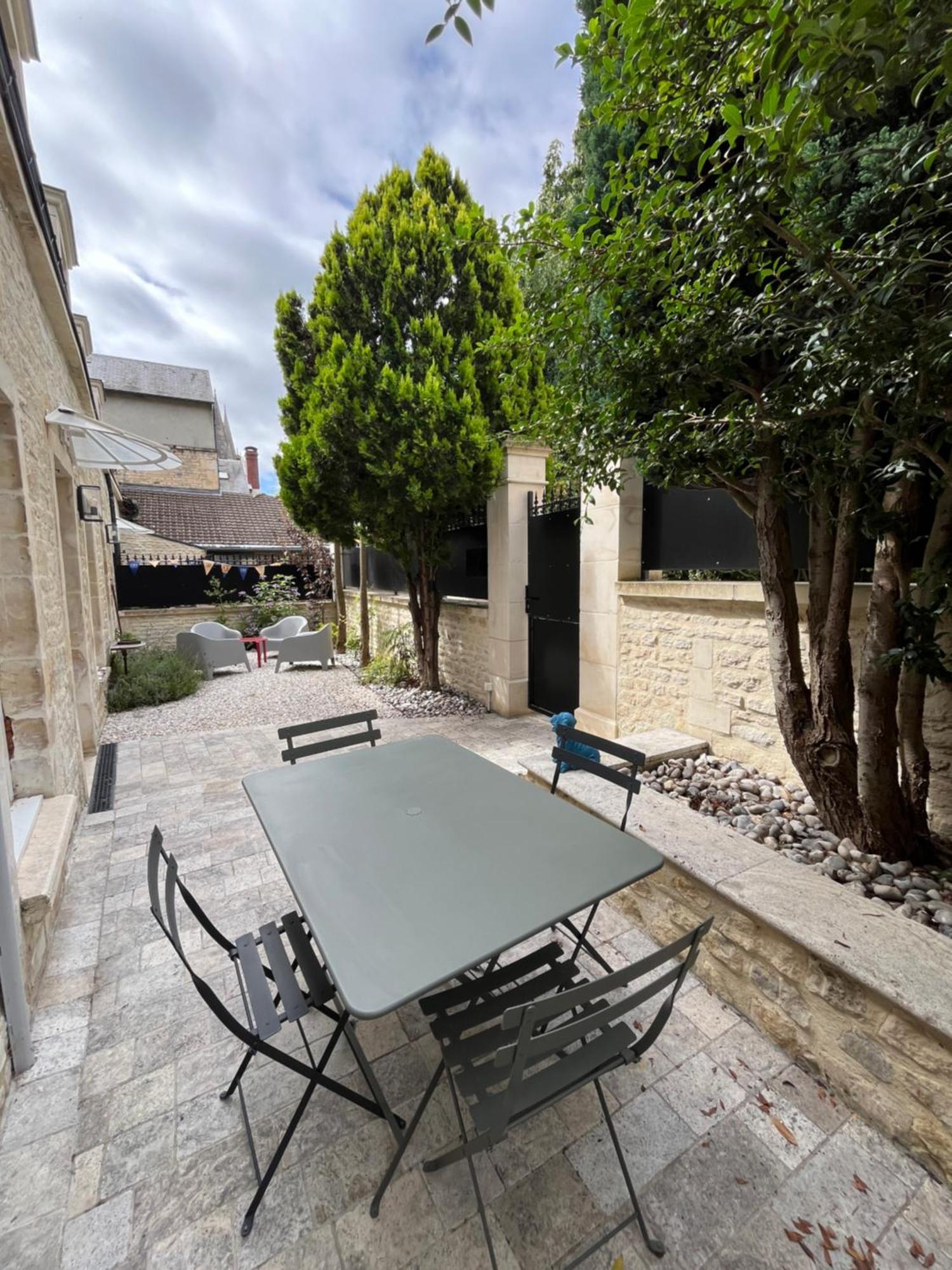 Le Capella, Magnifique Maison Au Calme Avec Garage Caen Eksteriør billede